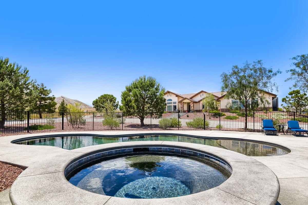 Desert garden and landscaping at Rancho Tortuga